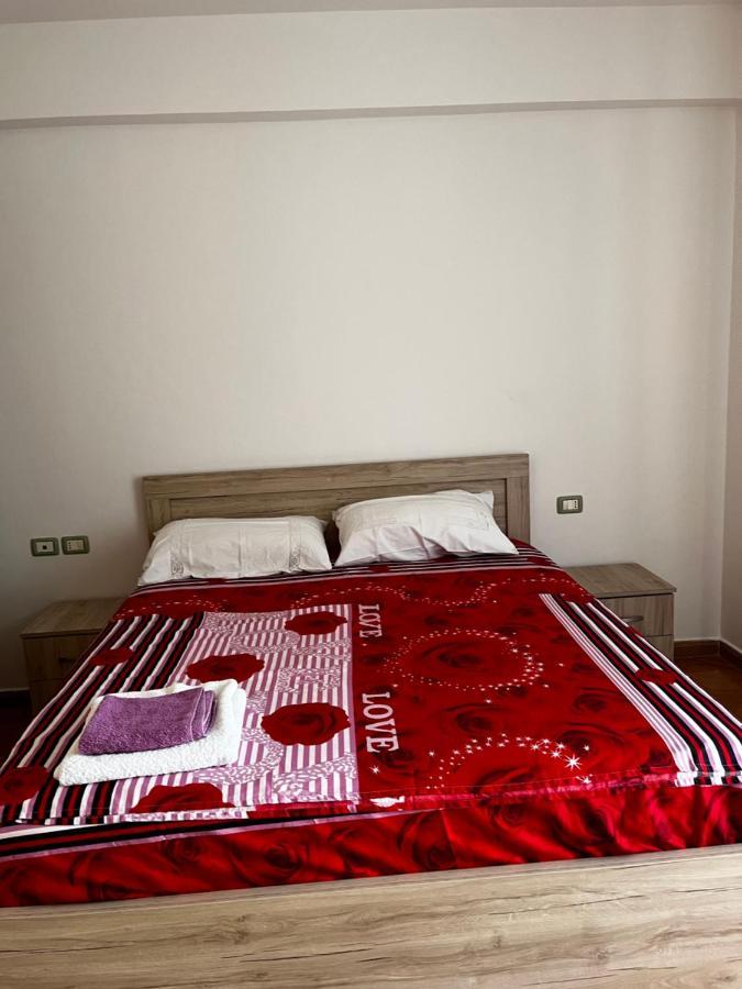 Appartamento Incantevole Con Posto Auto Privato Vlorë Екстериор снимка