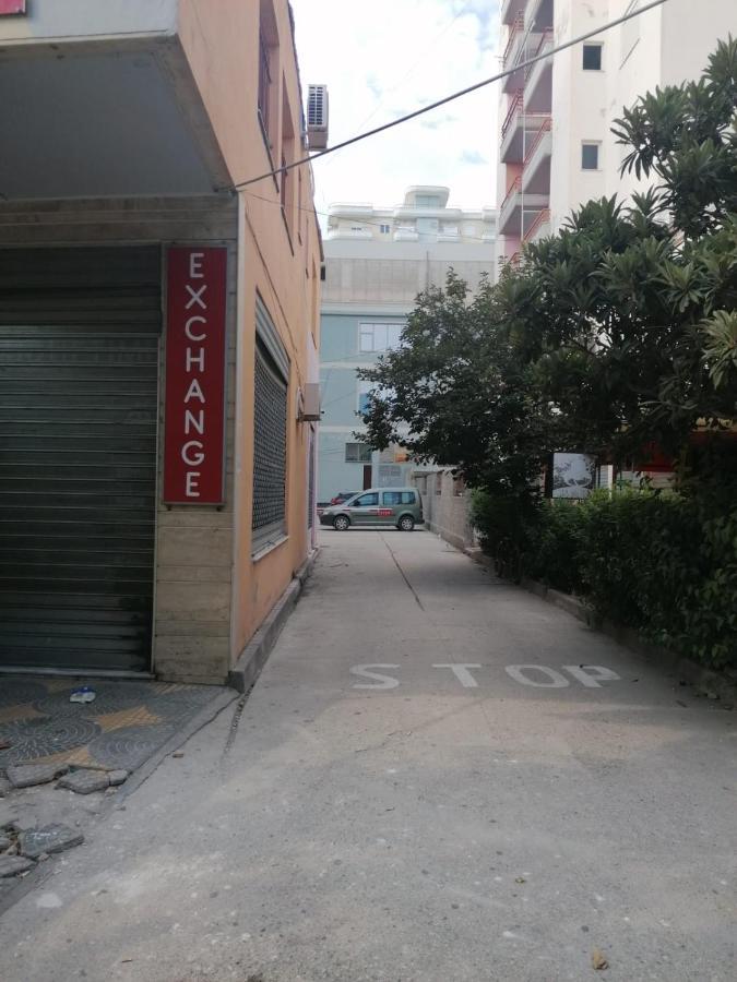 Appartamento Incantevole Con Posto Auto Privato Vlorë Екстериор снимка