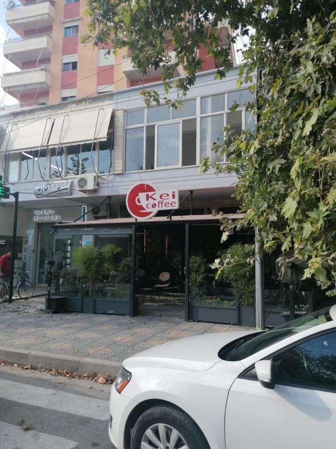 Appartamento Incantevole Con Posto Auto Privato Vlorë Екстериор снимка