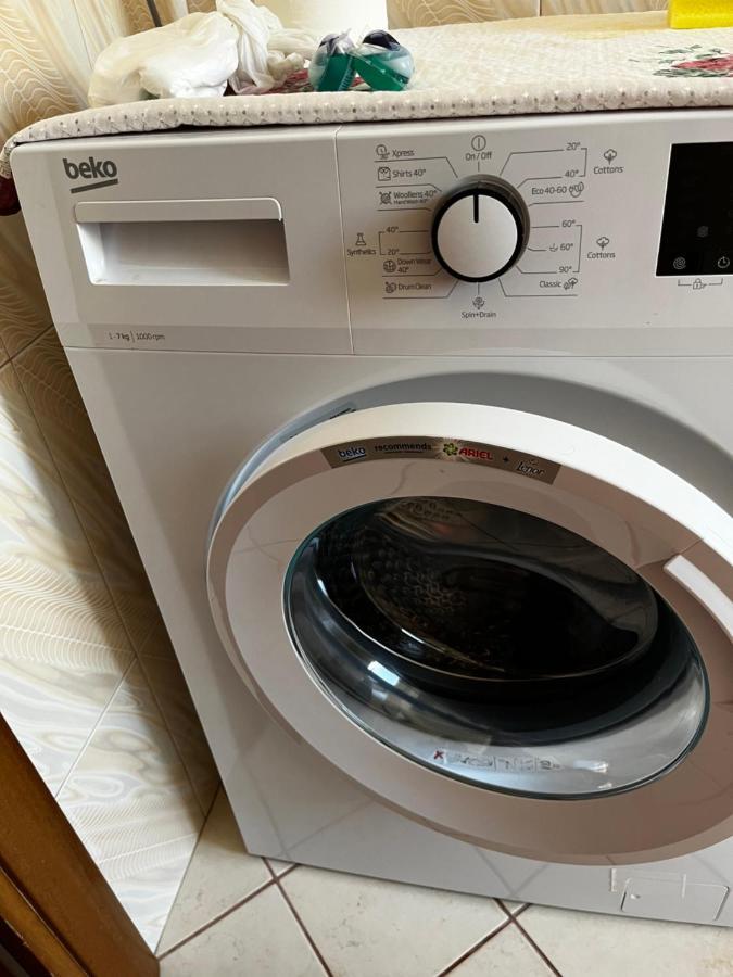 Appartamento Incantevole Con Posto Auto Privato Vlorë Екстериор снимка