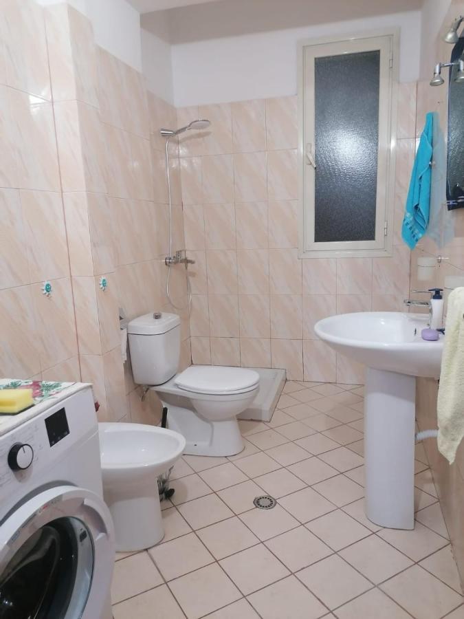 Appartamento Incantevole Con Posto Auto Privato Vlorë Екстериор снимка